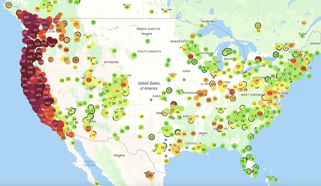 Mapping The Wildfire Smoke Choking The Western U.s. - Bloomberg | Map Of Fires In Usa